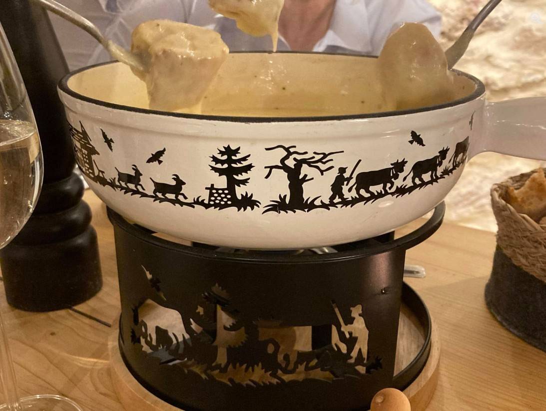 restaurant spécialitée fondue savoyarde draguignan var